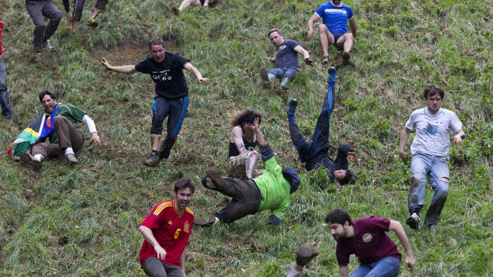 Cooper's Hill Cheese Rolling