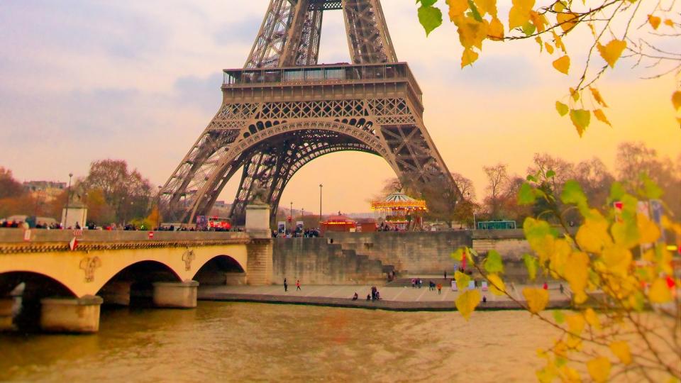 Eiffel Tower in Winter