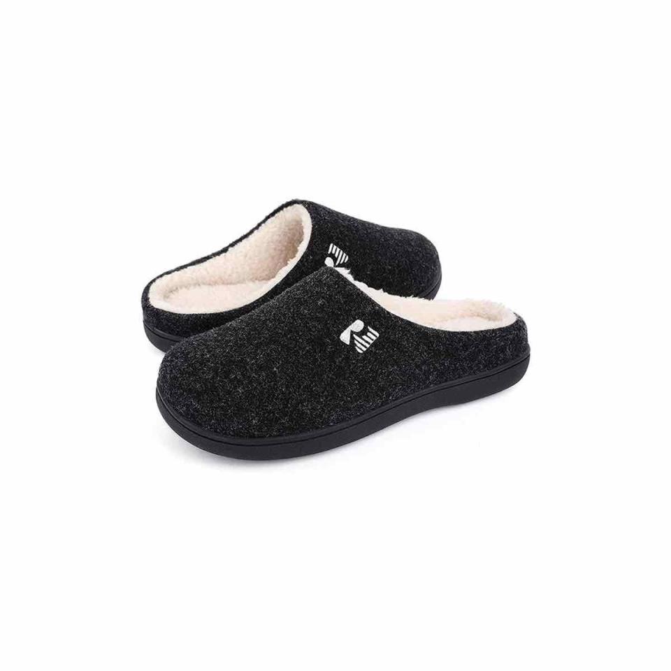 Two-Tone Memory Foam Slippers