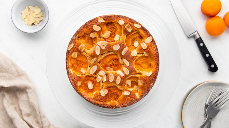apricot almond cake