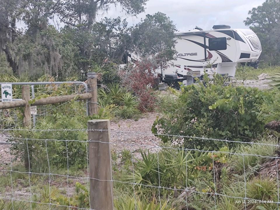 Hunt camp owners in the River Ranch Acres area of eastern Polk County say the county has been selectively enforcing code violations after 40 years of telling them they could put unpermitted structures on their properties.