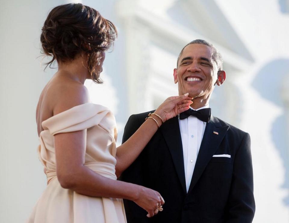 Michelle Obama’s birthday message to the POTUS aka her ~husband~ is #relationshipgoals