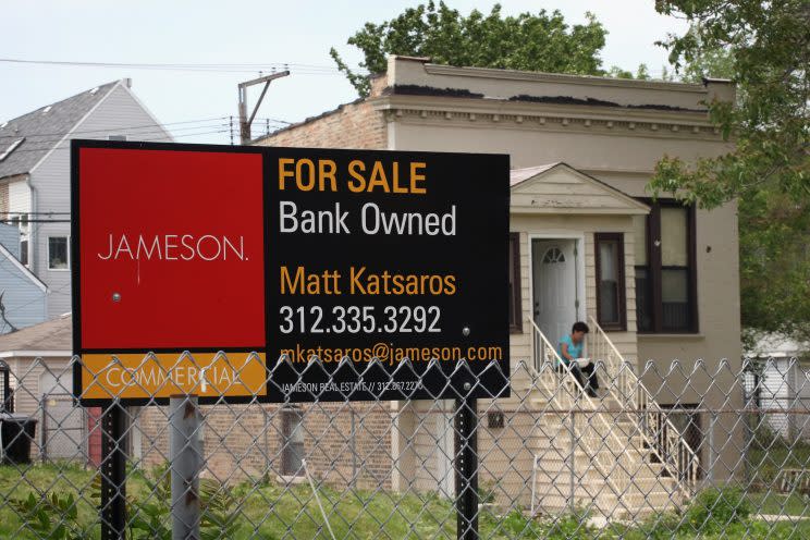 4,000 vacant lots on sale in Chicago for $1 each.