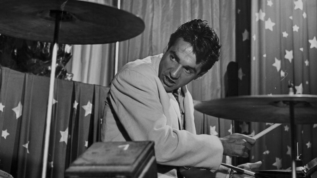  Gene Krupa performing. 