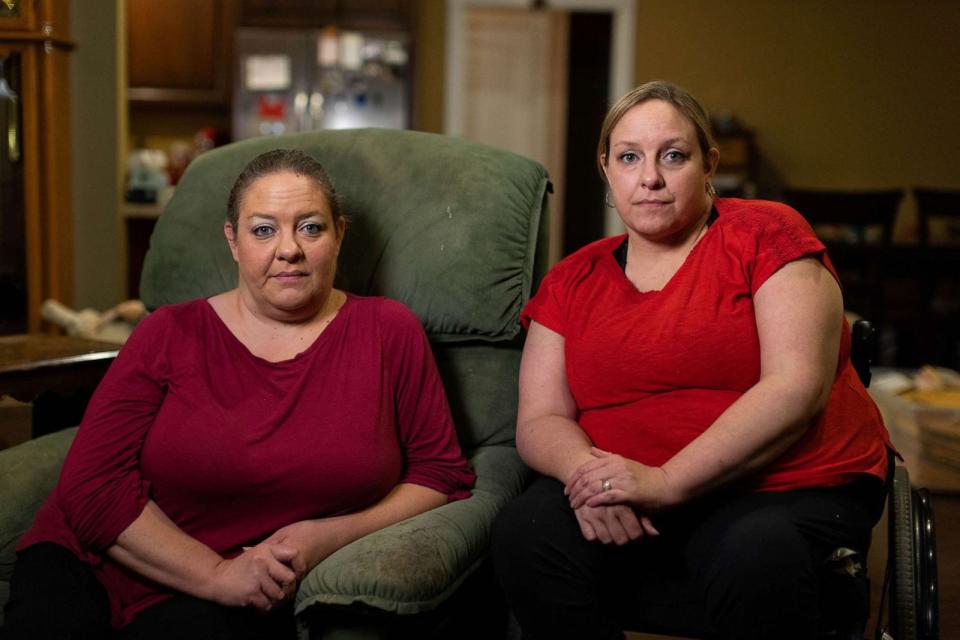 PHOTO: Mandy Jenkins, left, and her twin sister Missy Jenkins Smith are survivors of the 1997 shooting at Heath High School in Paducah, Kentucky. (Adam Wolffbrandt/ABC News)