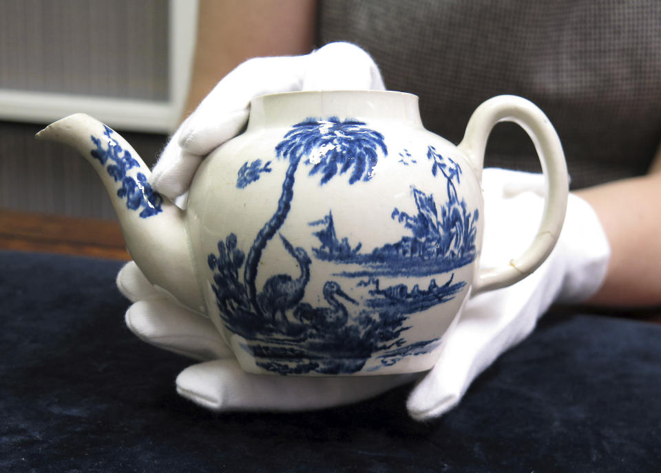 The £15 teapot is missing a lid and has a wonky handle – but still went for £460,000 (Woolley and Wallis/SWNS.com)