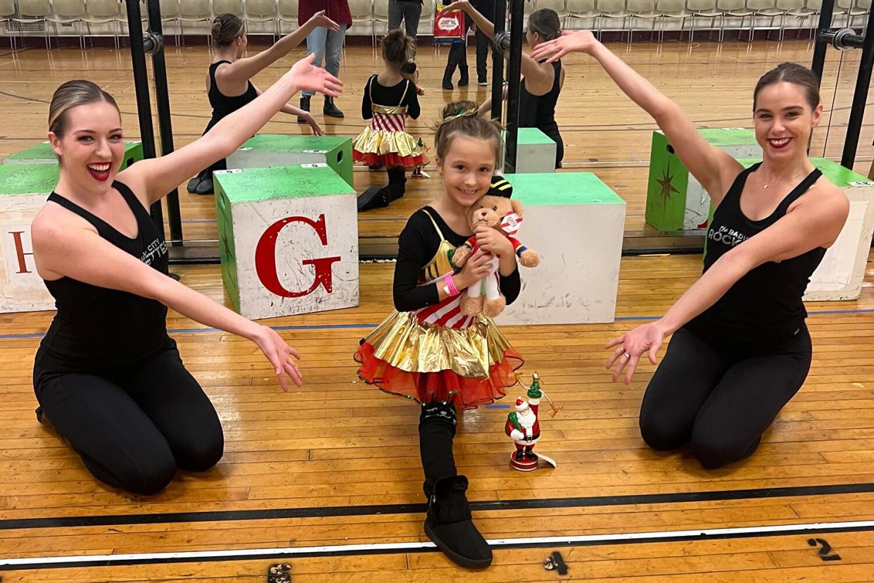 8-Year-Old Girl with a ‘Broken Heart’ Meets the Rockettes Through Make-a-Wish