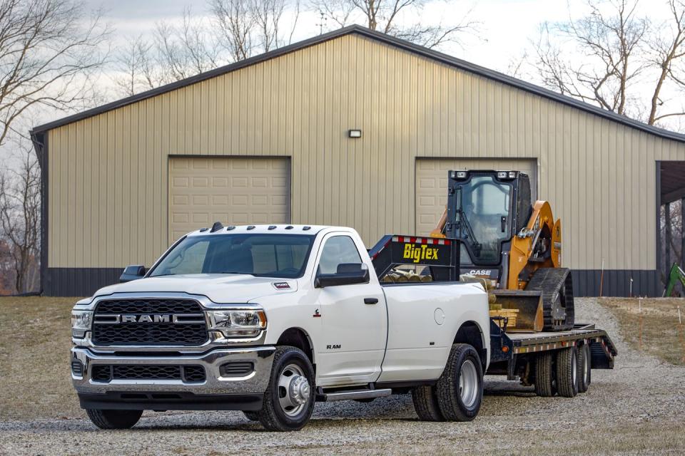 Ram 2500HD and 3500HD | 23,000 pounds