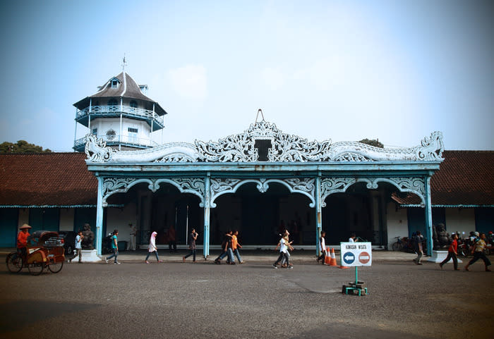 What a welcome: The entrance of the Kraton Kasunanan Surakarta is also known as Kori Kamandungan. (