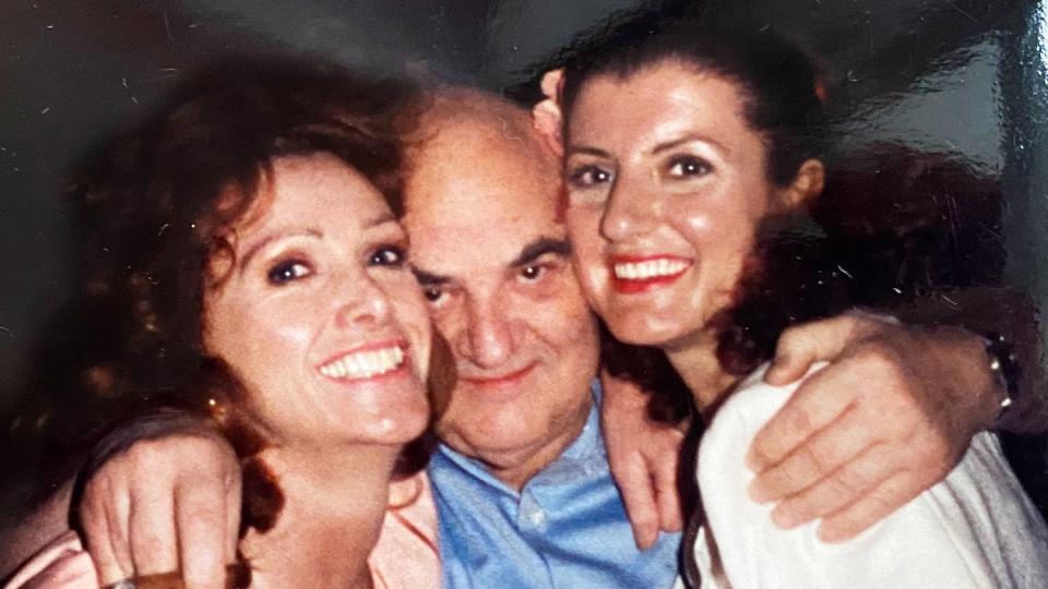 george weidenfeld with ann getty and arianna huffington