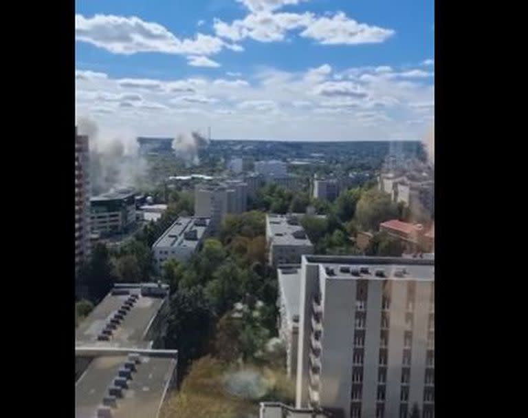 Ucrania denuncia bombardeos en zonas residencianles de Kharkiv