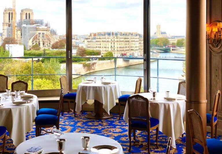 Las vistas del lujoso restaurante de París la Tour d´Argent, de donde se robaron más de 80 botellas de vino exclusivo