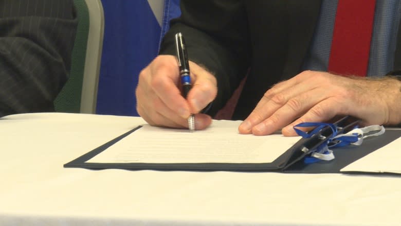 Province signs new agreement with Quebec to support Island Francophone community