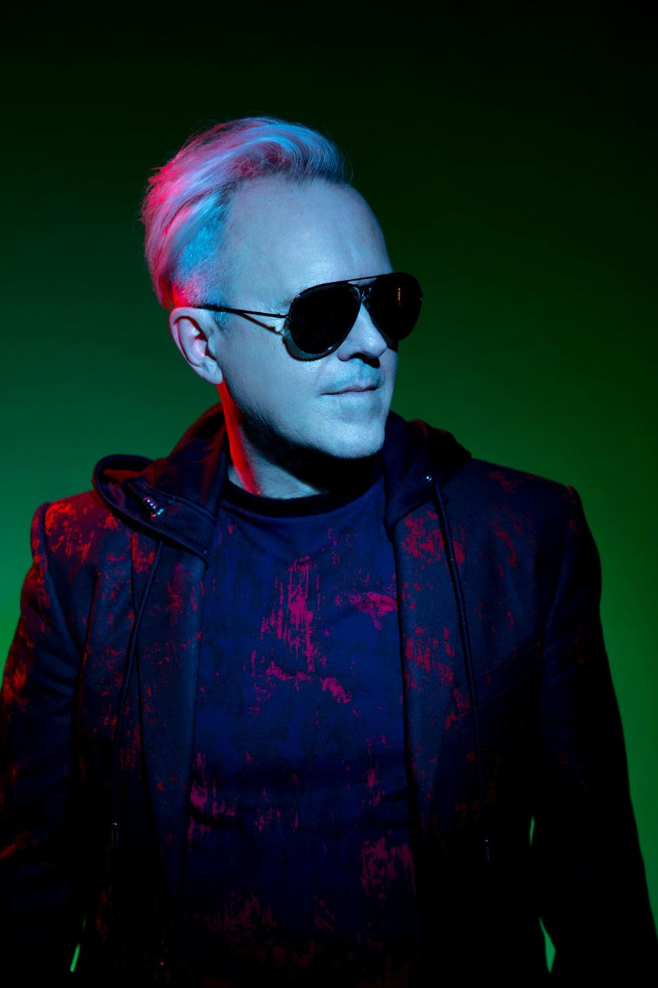 1980s synth innovator Howard Jones