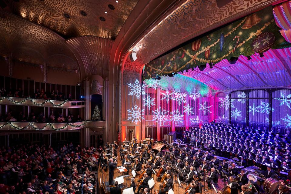 The Cleveland Orchestra and chorus will perform holiday concerts  Dec. 13-23 at Severance Music Center.