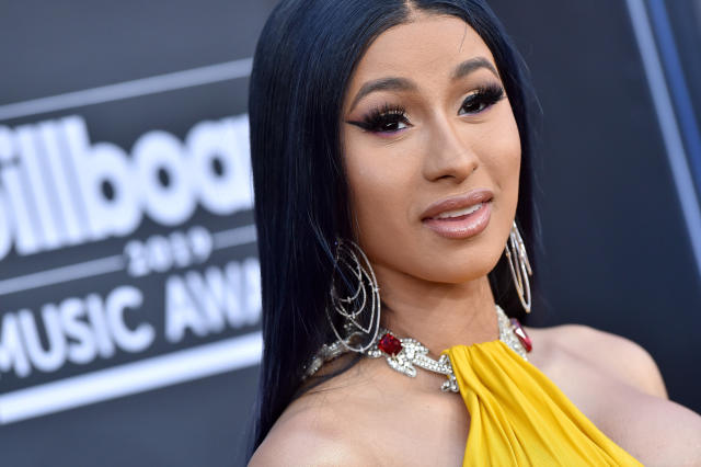 Cardi B Reveals Naked Photo, Plastic Surgery Issues On Instagram