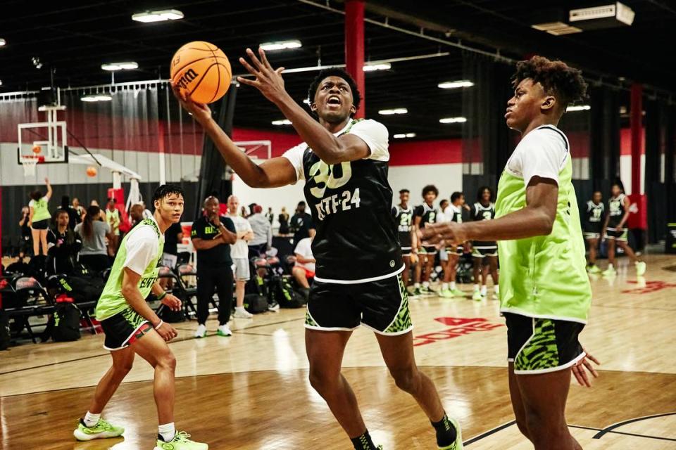 Class of 2024 college basketball recruit Sir Mohammed practices during the Under Armour Next Elite 24 event in August 2023 at the CORE4 Atlanta facility in Chamblee, Georgia.