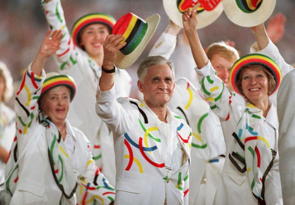 La delegación rusa en la ceremonia de apertura de los Juegos Olímpicos de 1996 en Atlanta (AF/AFP a través de Getty Images)