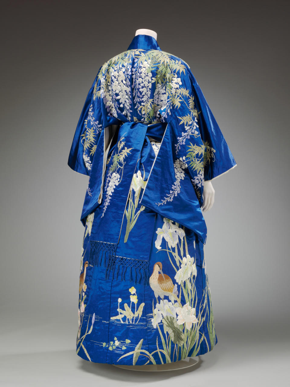 V&A Dundee to host exhibition charting history and evolution of the kimono