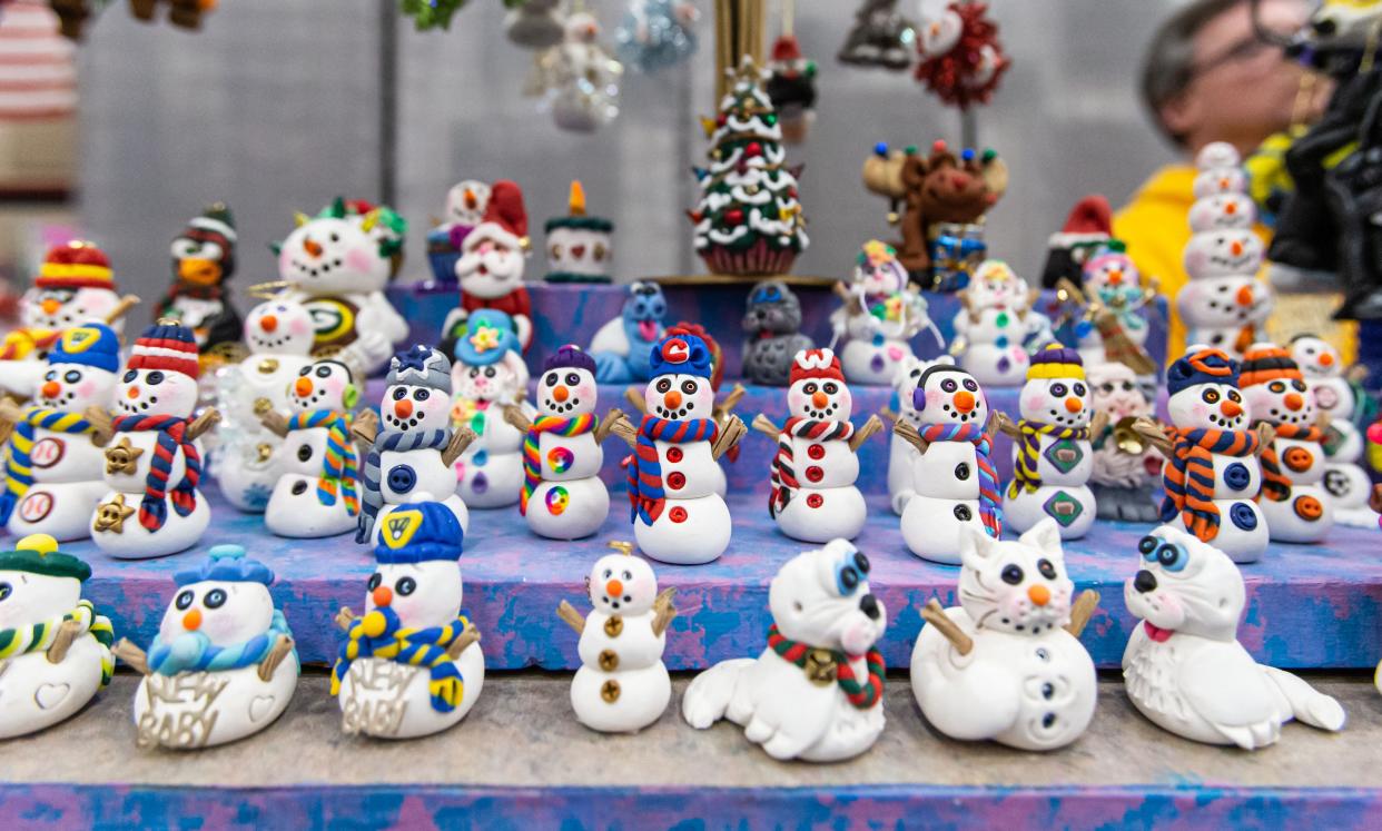 Throughout the holiday season, there are many holiday craft fairs that offer unique gift options, live music and other kinds of festivities.