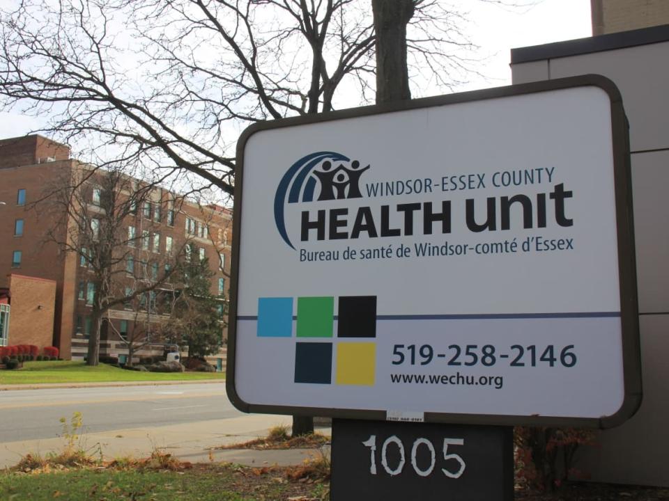 The Windsor-Essex County Health Unit office on Ouellette Avenue is shown in a file photo. (Mike Evans/CBC - image credit)