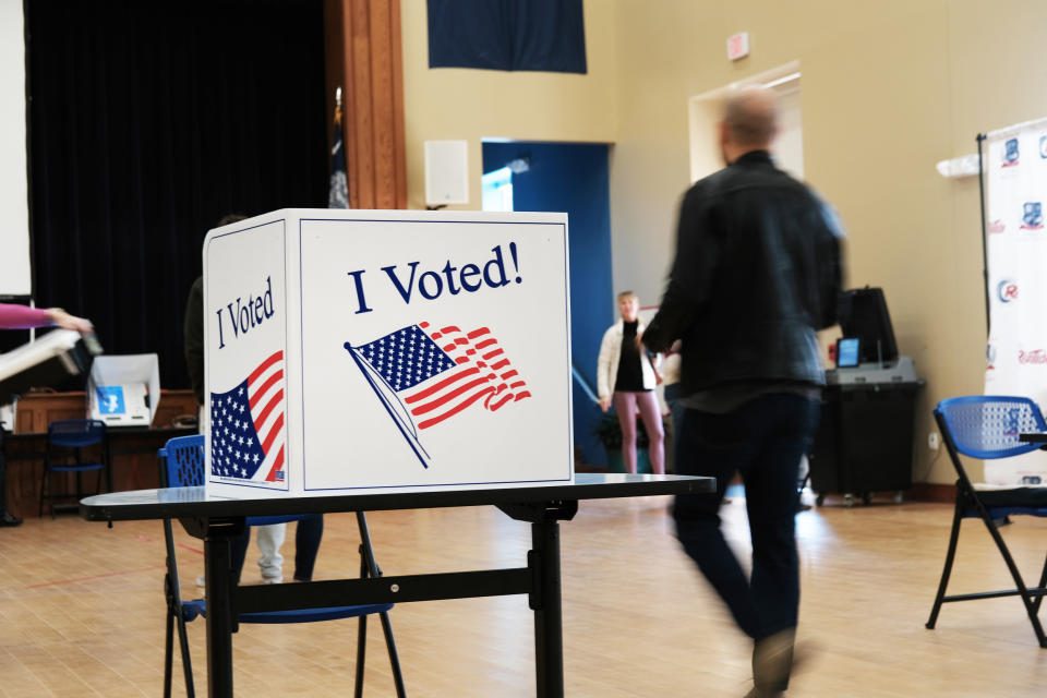 People vote in the Presidential primary election in Charleston, S.C. (Spencer Platt / Getty Images file)