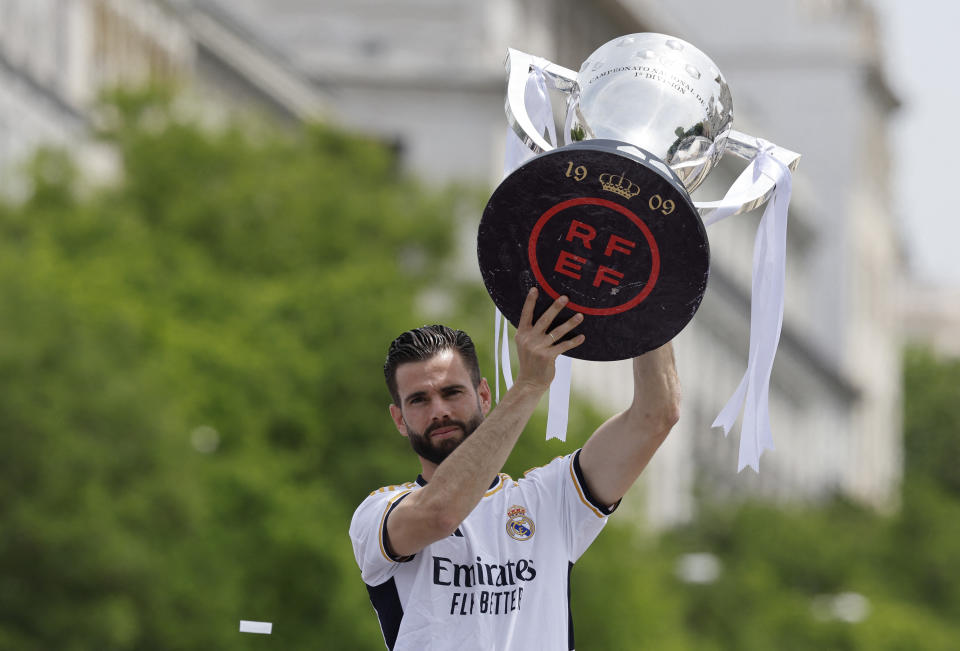 Barcelona star sends farewell message to outgoing Real Madrid captain Nacho