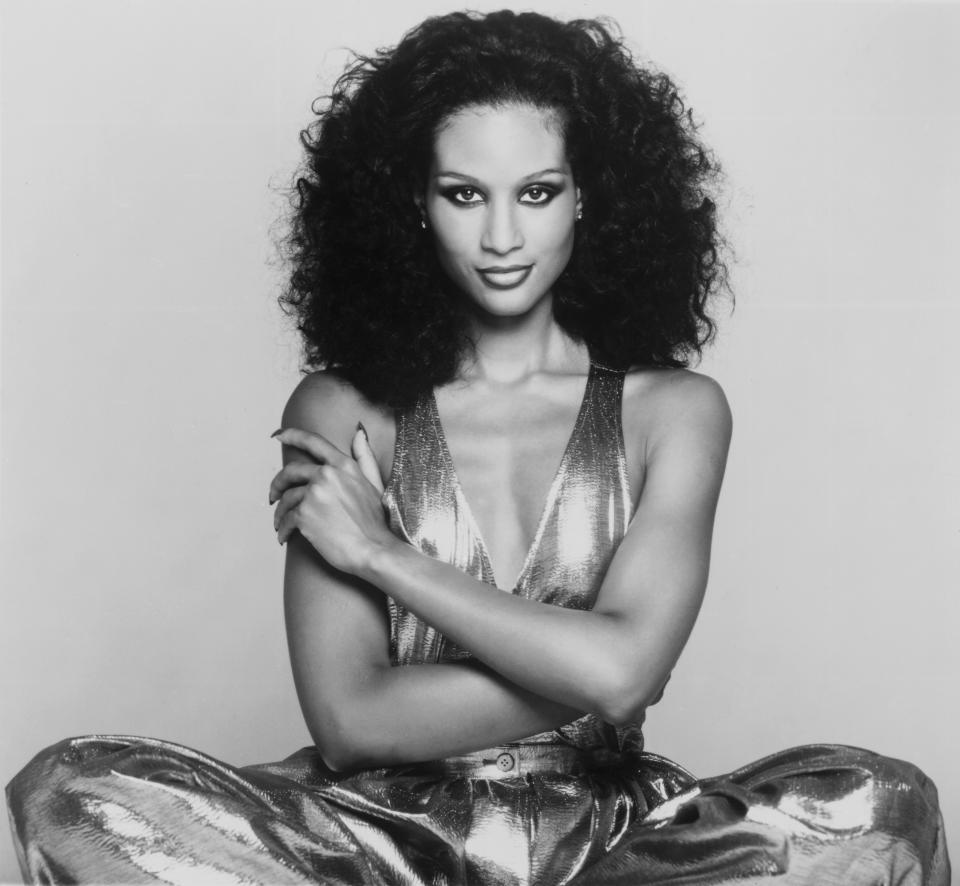 <p>1974 – BEVERLY JOHNSON – FASHION – First African-American model to be on the cover of American ‘Vogue Magazine’. — (Redferns/Getty Images) </p>