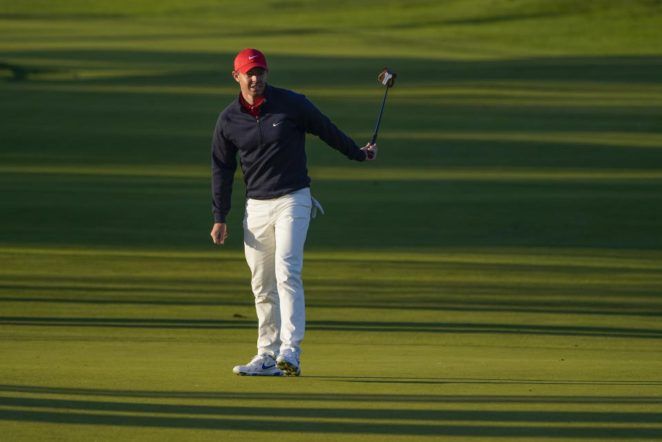 Rory McIlroy, of Northern Ireland, misses a birdie putt on the 17th green during the second round of the US Open Golf Championship, Friday, Sept. 18, 2020, in Mamaroneck, N.Y. (AP Photo/Charles Krupa)