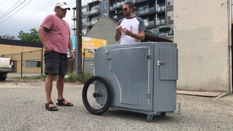 Shopping cart replacement developed for homeless people