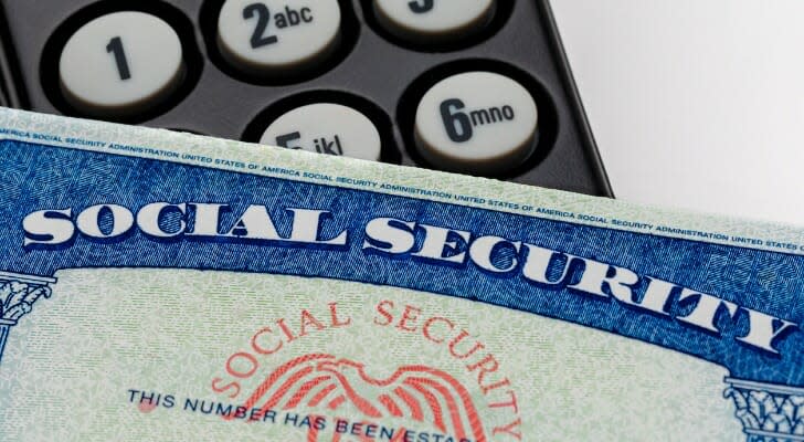 More workers plan to retire with less money by claiming Social Security sooner
