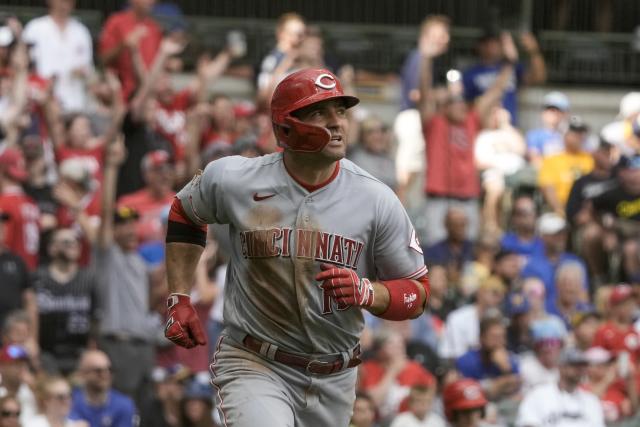 MILWAUKEE, WI - JULY 25: Cincinnati Reds Infielder Elly De La Cruz (44)  gets into position during a MLB game between the Milwaukee Brewers and  Cincinnati Reds on July 25, 2023, at