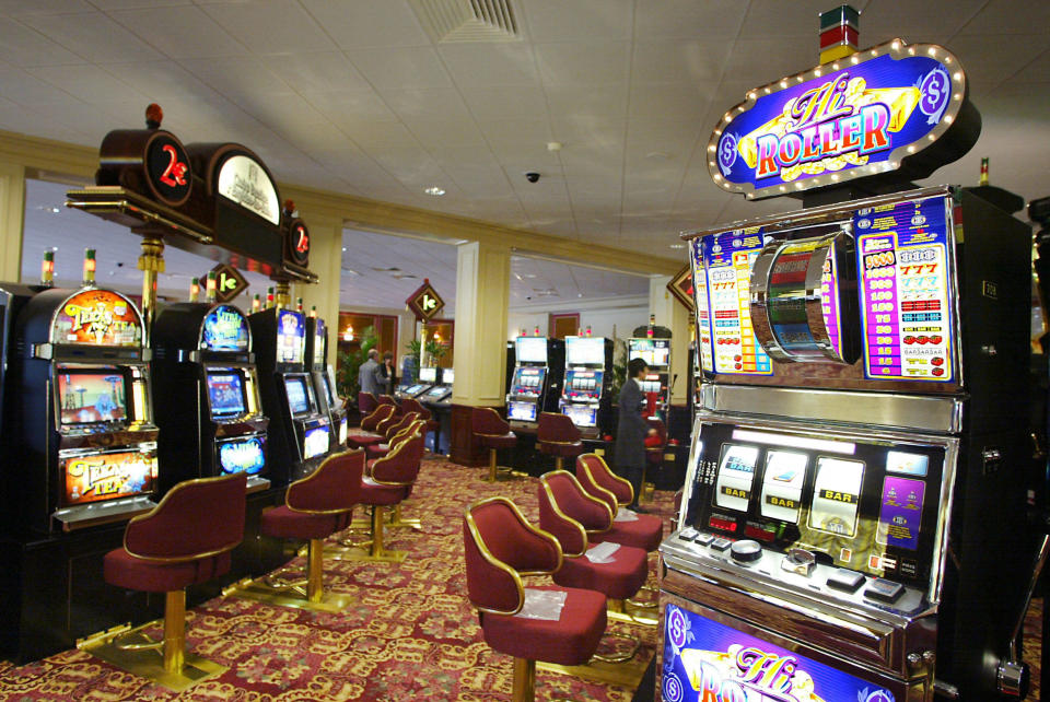 Une vue intérieure du casino d'Enghien-les-Bains.