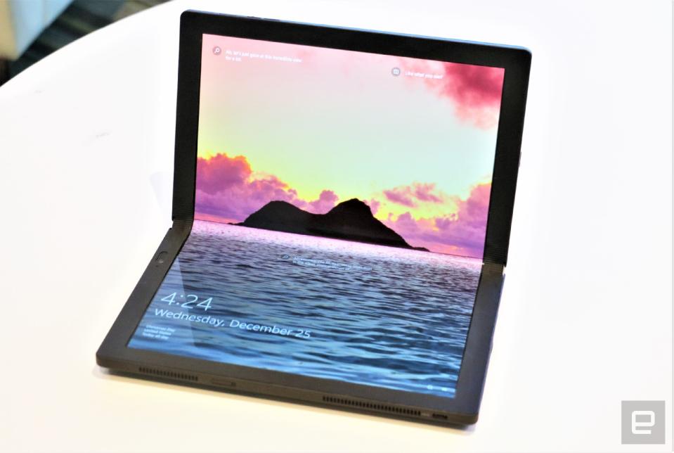 Lenovo ThinkPad X1 Fold hands-on at CES 2020