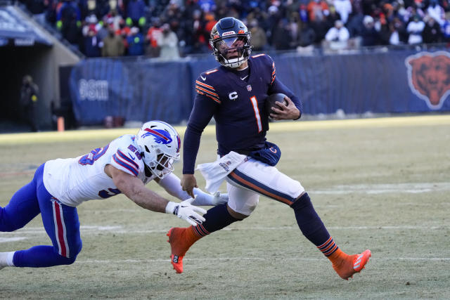 Eagles loom as monumental test for Bears QB Justin Fields