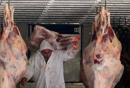 Ni el comensal, ni el restaurante caníbal de Tokio, ni la ley que permitiría su apertura existen. (Foto: REUTERS/Paulo Whitaker)