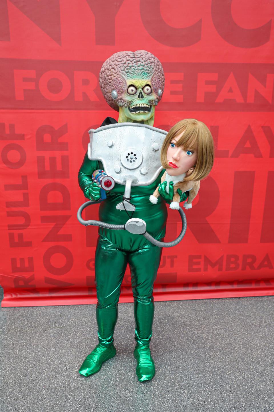 Mars Attacks nycc 2021 cosplay