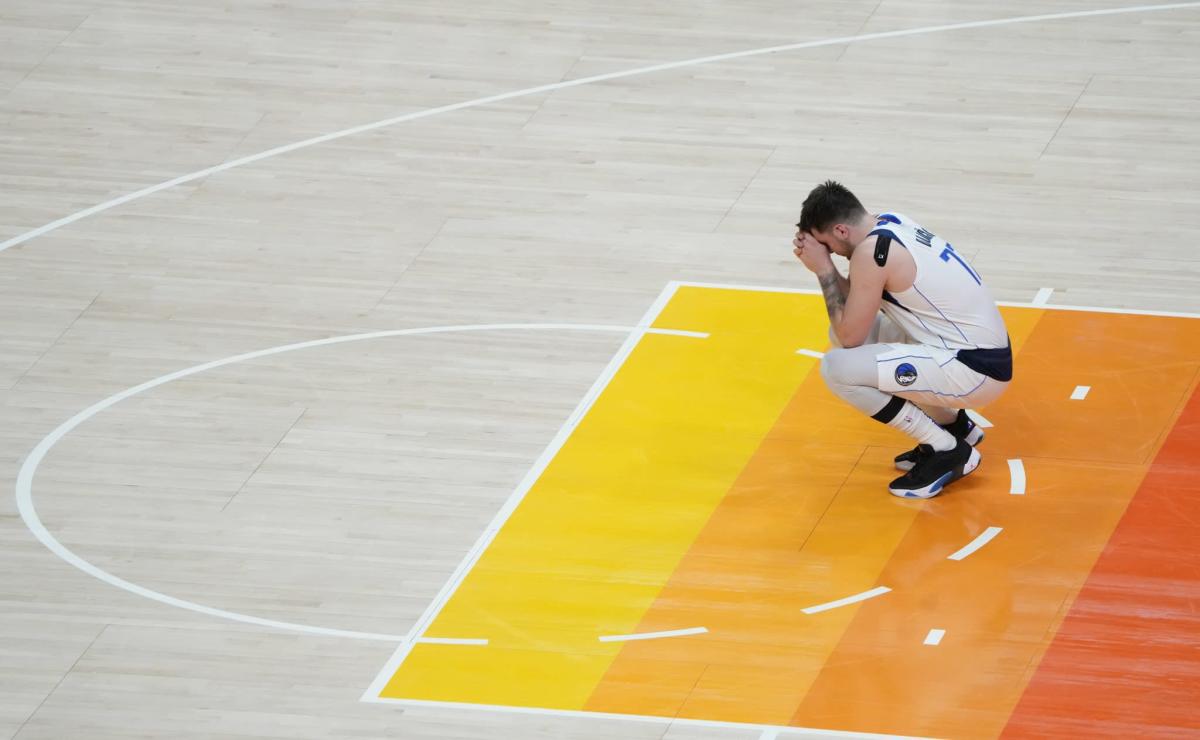 121-114: Doncic scores 45 points but is left alone against the Suns