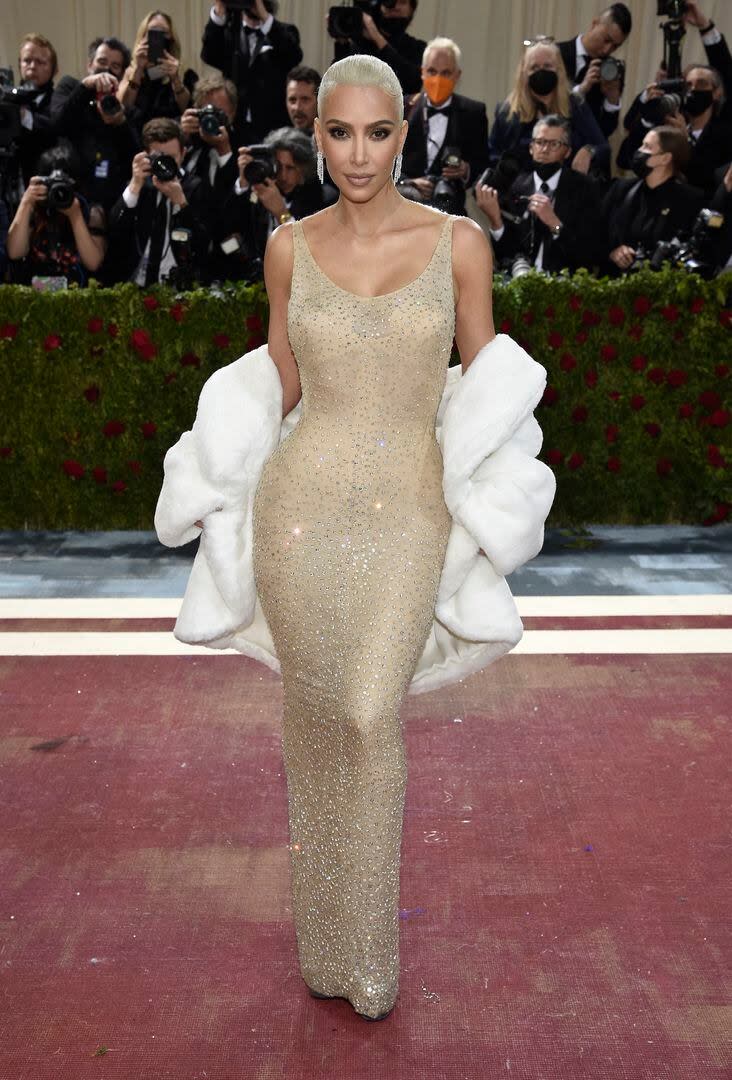 Kim Kardashian llega a la gala a beneficio del Instituto del Vestido del Museo Metropolitano de Arte para celebrar la inauguración de la exposición 