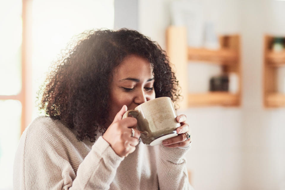 Keep your coffee, tea and hot chocolate warm as you work the day away. (Source: iStock)