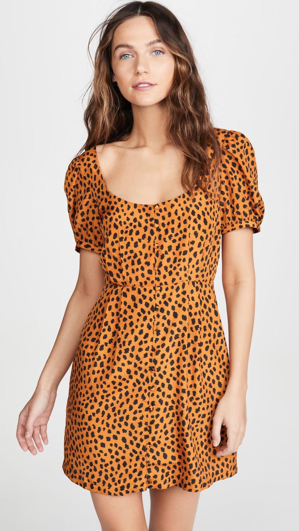 6) Leopard Print Puff Sleeve Dress