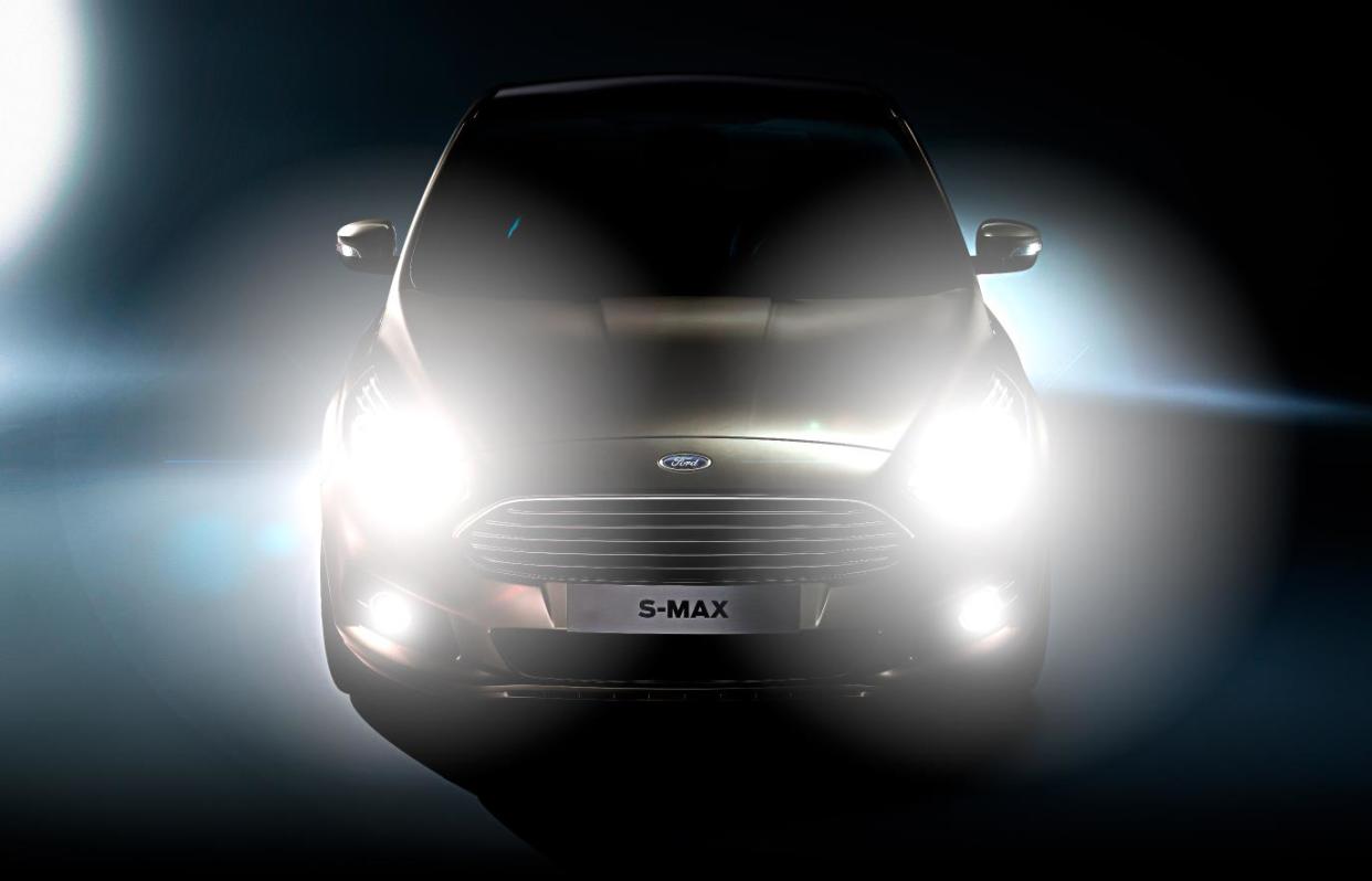 Ford S-MAX Glare-Free High-Beam Headlights