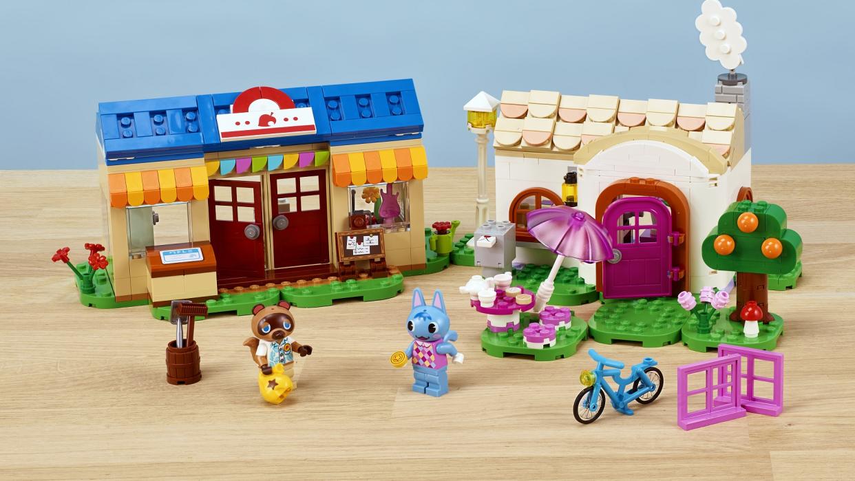  Animal Crossing Lego Nook's Cranny & Rosie house. 