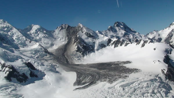 A rockfall from Mount Dixon struck in Aoraki Mount Cook National Park in New Zealand on Monday (Jan. 21).