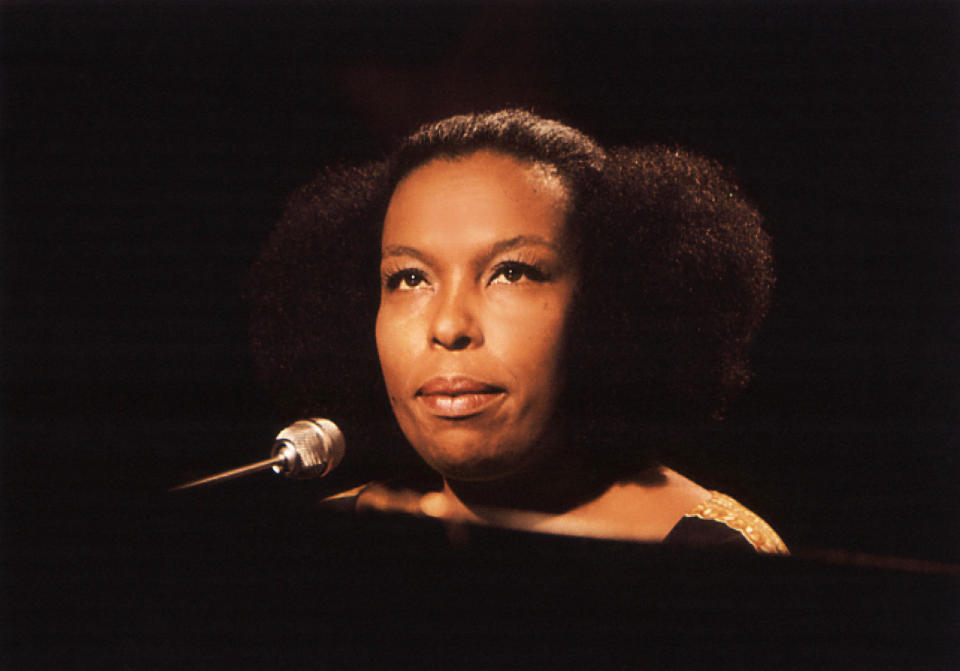 Roberta Flack on Top Of The Pops in the 1970s. (Getty Images)