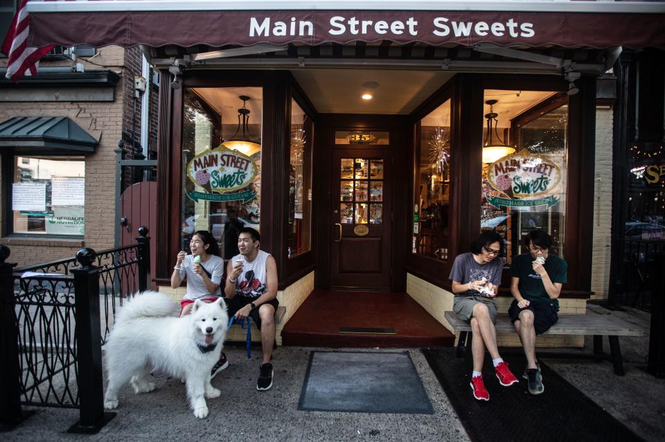 Main Street Sweets.