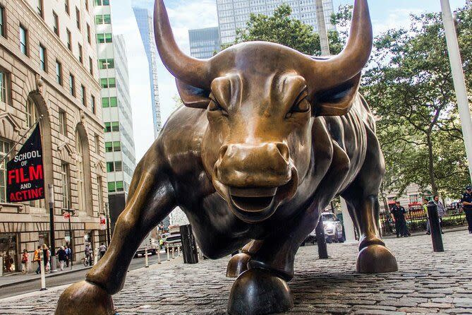 Los valores que lideran el rebote de Wall Street en el arranque de 2023