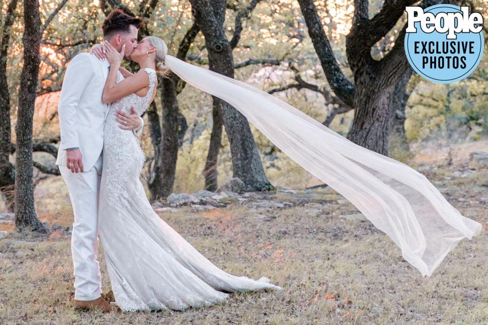 Chase Bryant and Selena Weber. Credit: Samantha Mahler Photography.