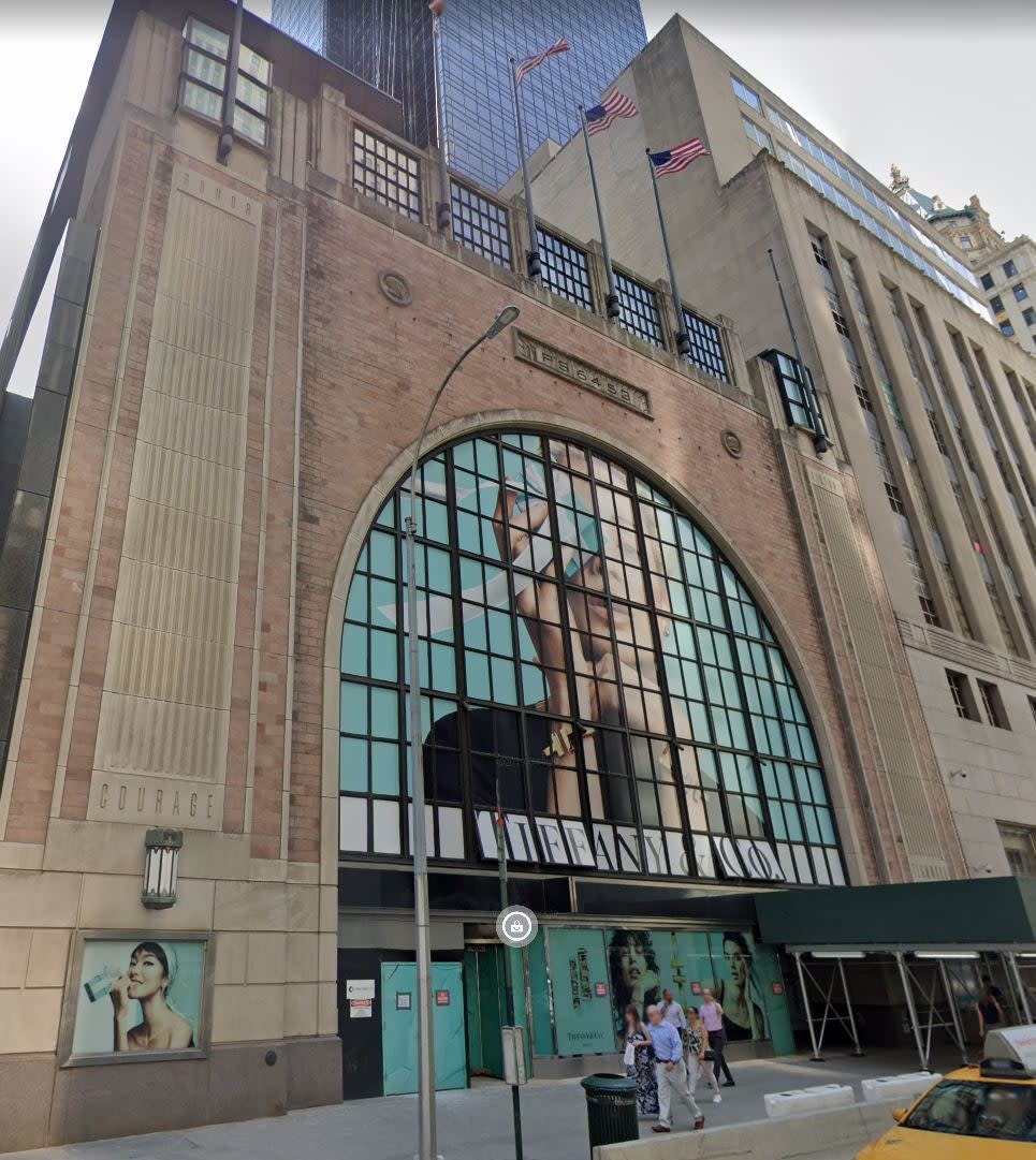 Tiffany’s temporary store next to its flagship. The building formerly housed Nike, and will be empty after Tiffany’s moves out.  (Google )
