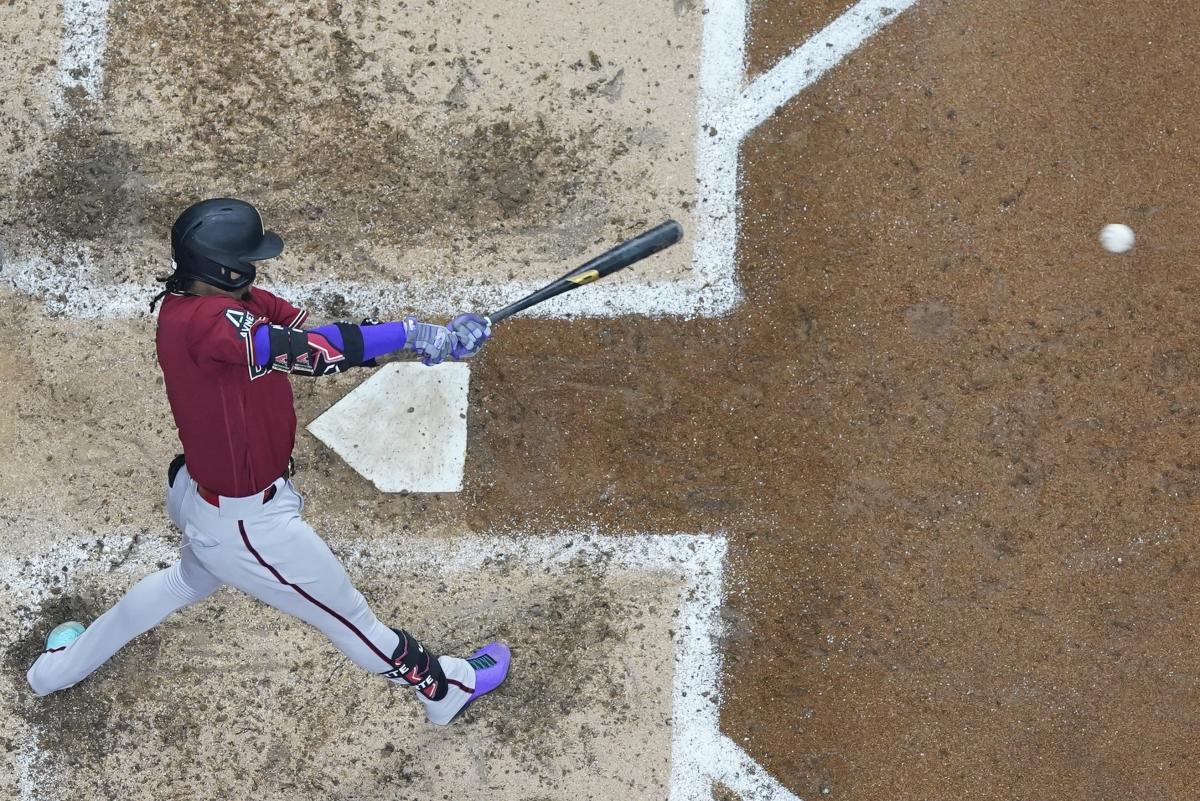 Arizona Diamondbacks take on Milwaukee Brewers in Wild Card round